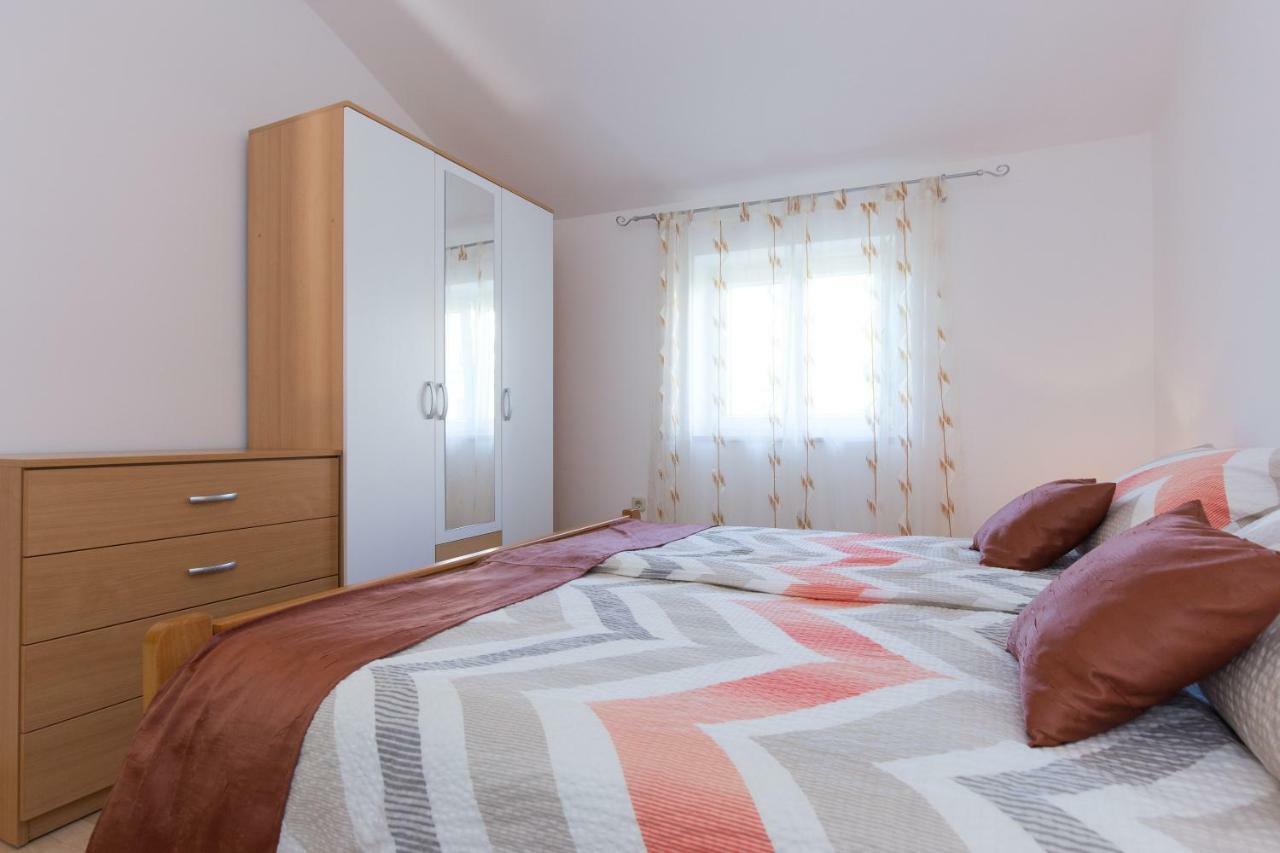 Apartman Ivona Malinska Extérieur photo